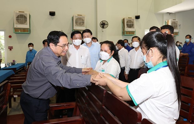 Prime Minister extends New Year greetings to Vinh Long province